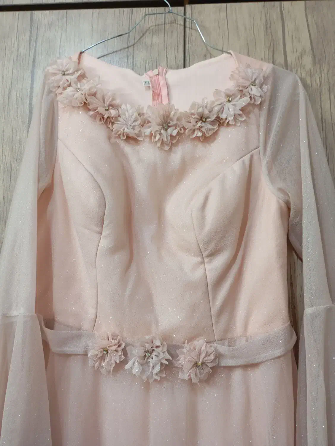 مجلسی|لباس|رودسر, |دیوار