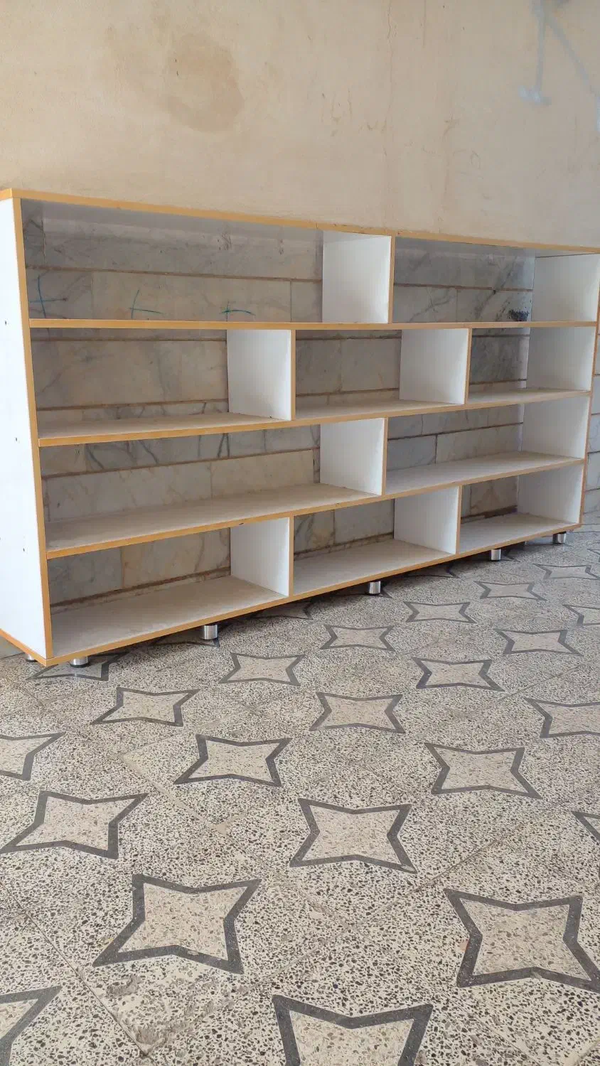 قفسه فروشگاه لباس|فروشگاه و مغازه|کلاله, |دیوار