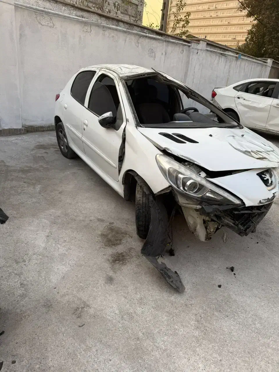 پژو 207i معاوضه و معامله با تصادفی|خودرو سواری و وانت|تهران, ونک|دیوار