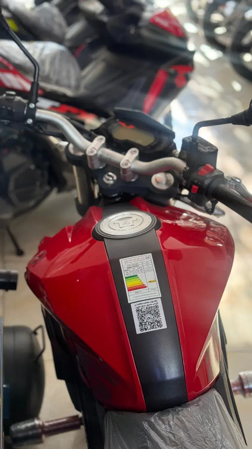 بنلی ۲۵۰ در حد صفر|موتورسیکلت|قم, امامزاده ابراهیم|دیوار