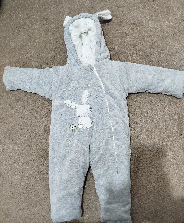 فروش لباس مناسب صفر تا شیش ماه|کفش و لباس بچه|دامغان, |دیوار