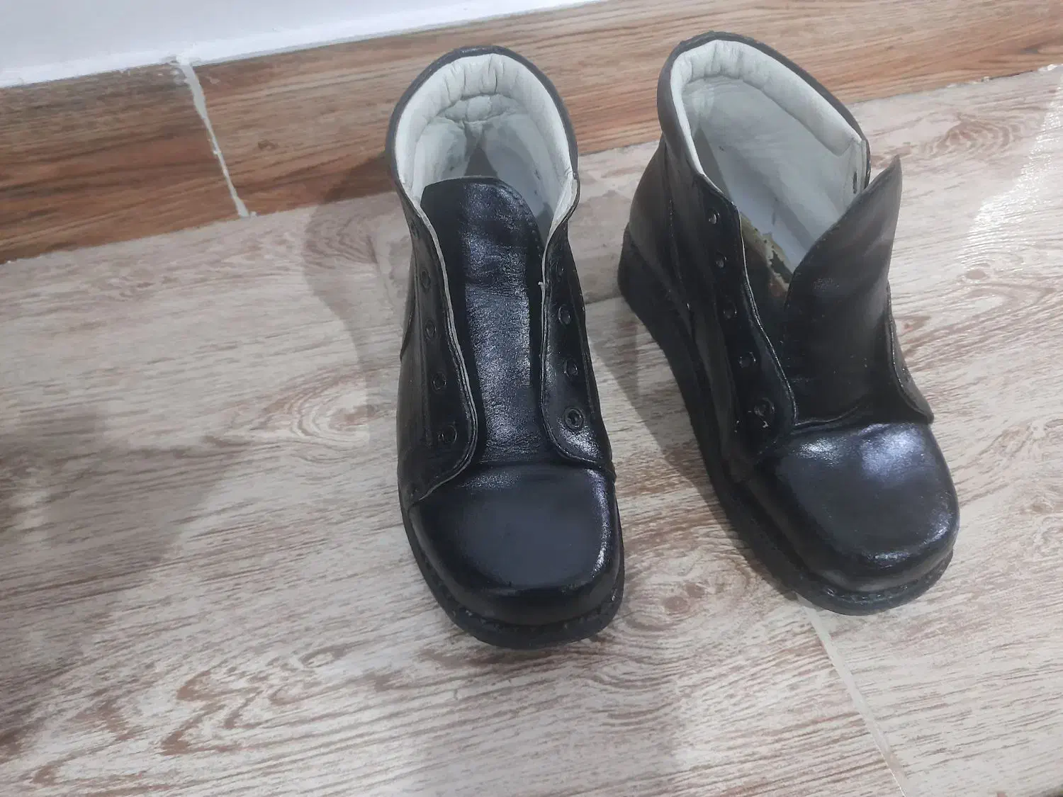 نیم بوت چرم خالص سایز ۳۶|کیف، کفش، کمربند|بهار, |دیوار