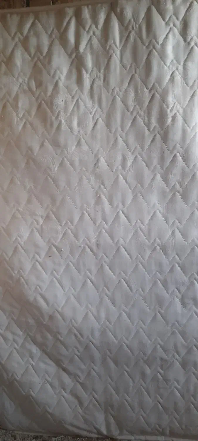 تخت خواب و تشک دو نفره|تخت و سرویس خواب|نی‌ریز, |دیوار