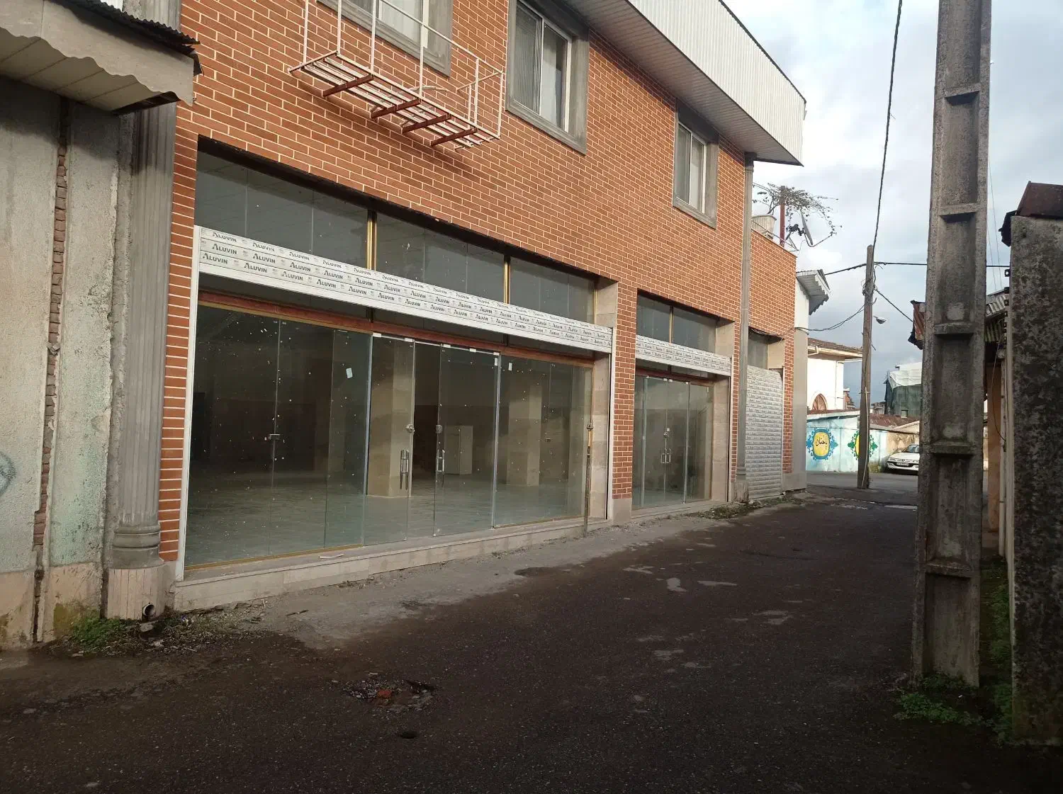 مغازه سه بر، مناسب باشگاه غذاخوری انبار کالا و|اجارهٔ مغازه و غرفه|رشت, سعدی (تختی)|دیوار