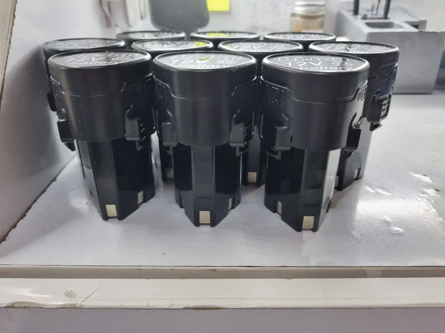 باطری دریل شارژی ۱۲ ولت اصلی|ماشینآلات صنعتی|مشهد, کوی المهدی|دیوار