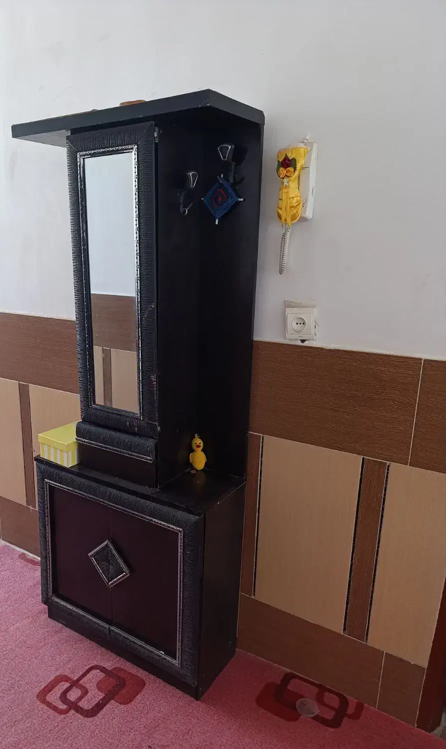 جاکفشی|جاکفشی، کمد، دراور|سیرجان, |دیوار