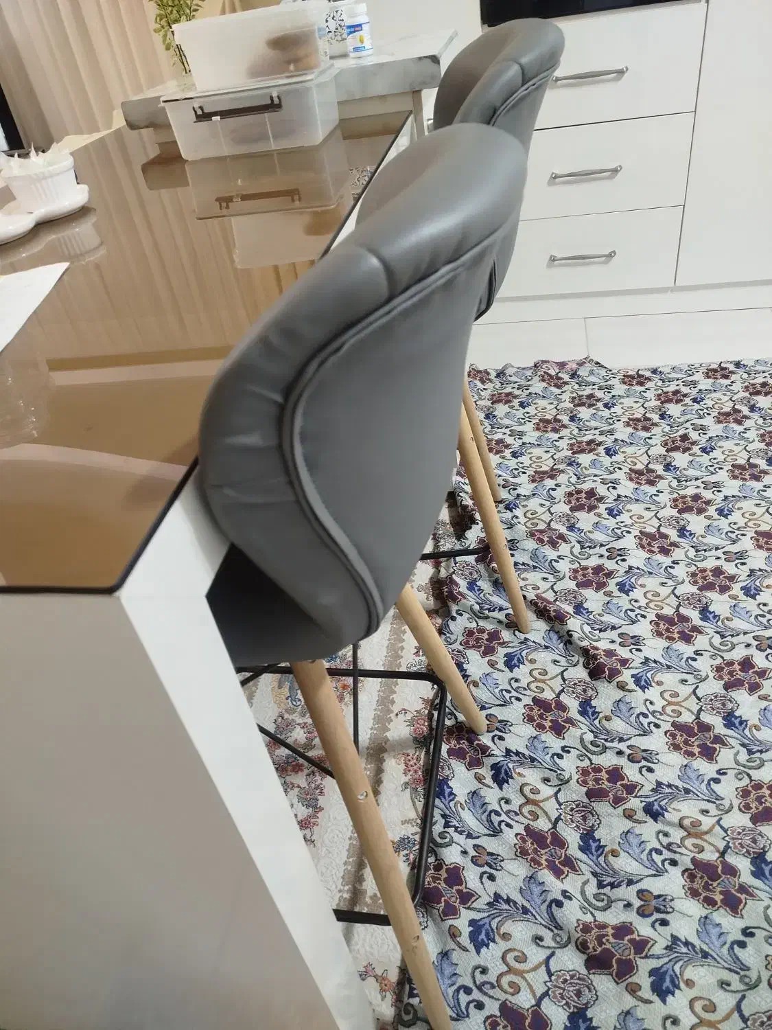 ۴ عدد صندلی کانتر|میز و صندلی غذاخوری|کرمانشاه, |دیوار