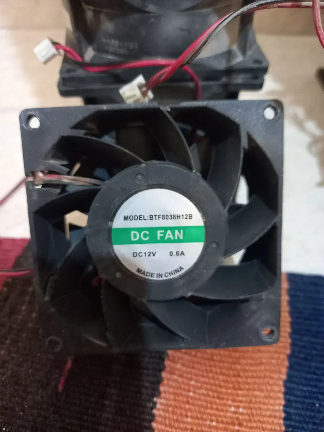 فن ماینر ۱۲ سانتی و فن پاور ۸ سانتی|قطعات و لوازم جانبی رایانه|تبریز, |دیوار