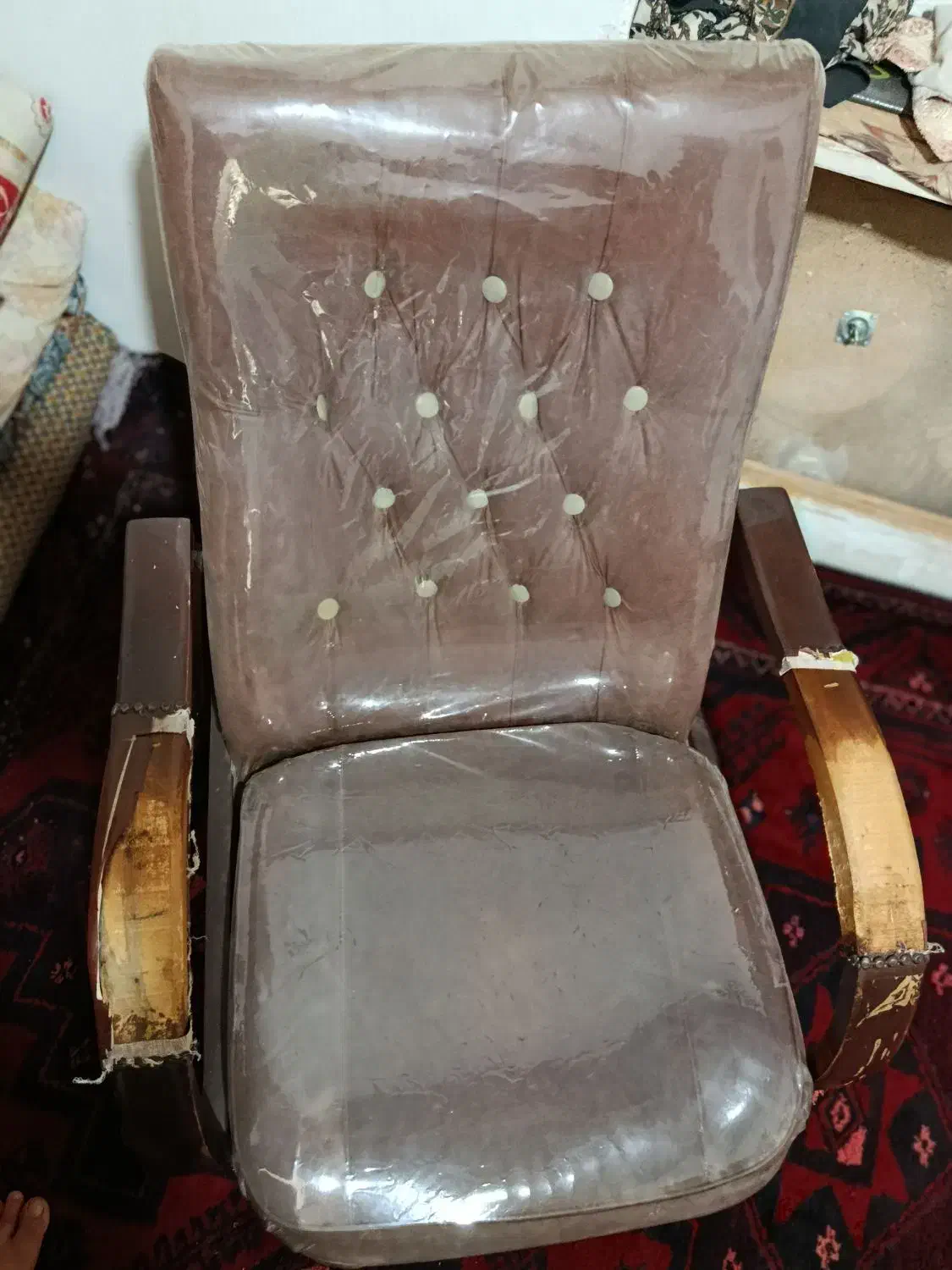 صندلی|صندلی و نیمکت|اسفراین, |دیوار