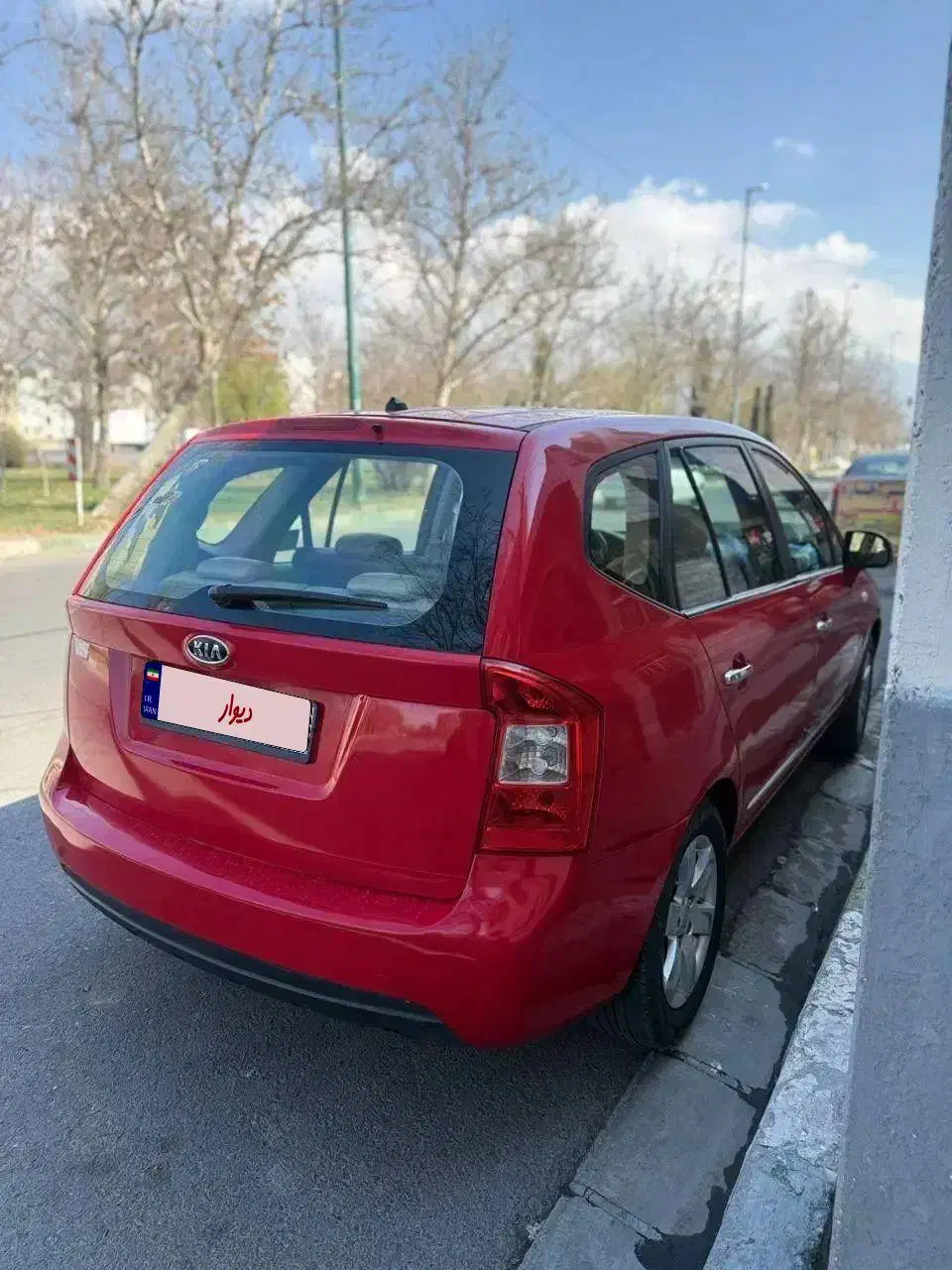 کیا کارنز۲۰۱۰|خودرو سواری و وانت|تهران, شهرک شهرداری|دیوار