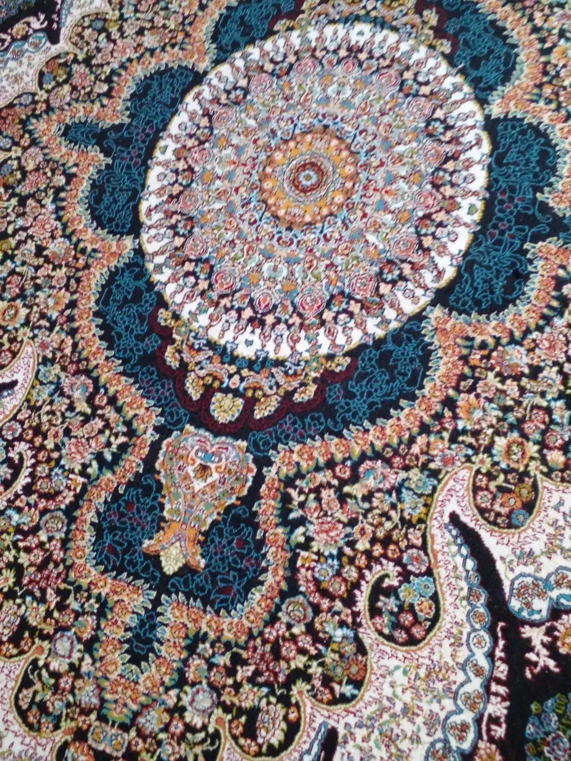 فرش درحدنوتخفیف پایه معامله|فرش|زنجان, |دیوار