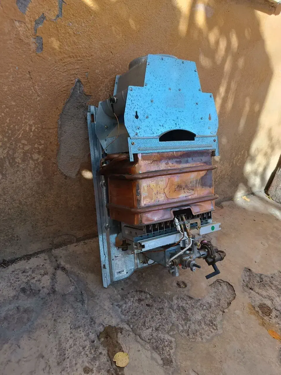 آبگرمکن ۳۱۱۵ B بوتان در حدنو|آبگرمکن، پکیج، شوفاژ|سراب, |دیوار