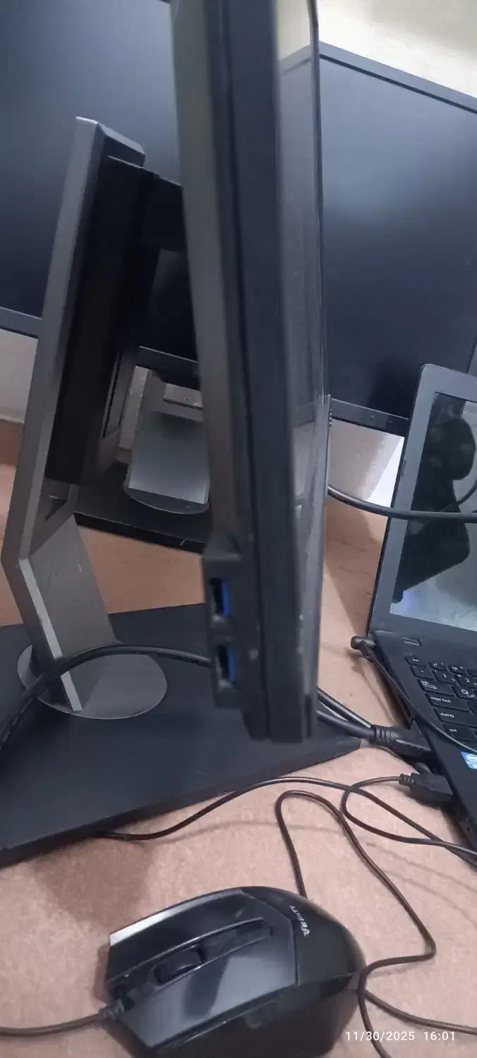 مانیتور 22 Full hp دل|قطعات و لوازم جانبی رایانه|اسلام‌شهر, شهرک سعیدیه|دیوار