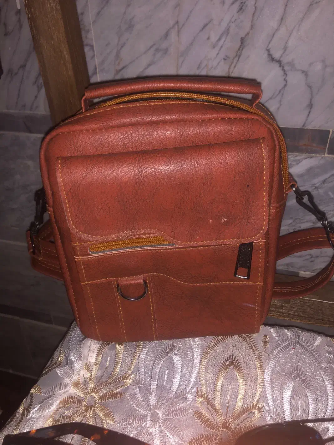 کیف قهوه ای|کیف، کفش، کمربند|قم, کلهری|دیوار