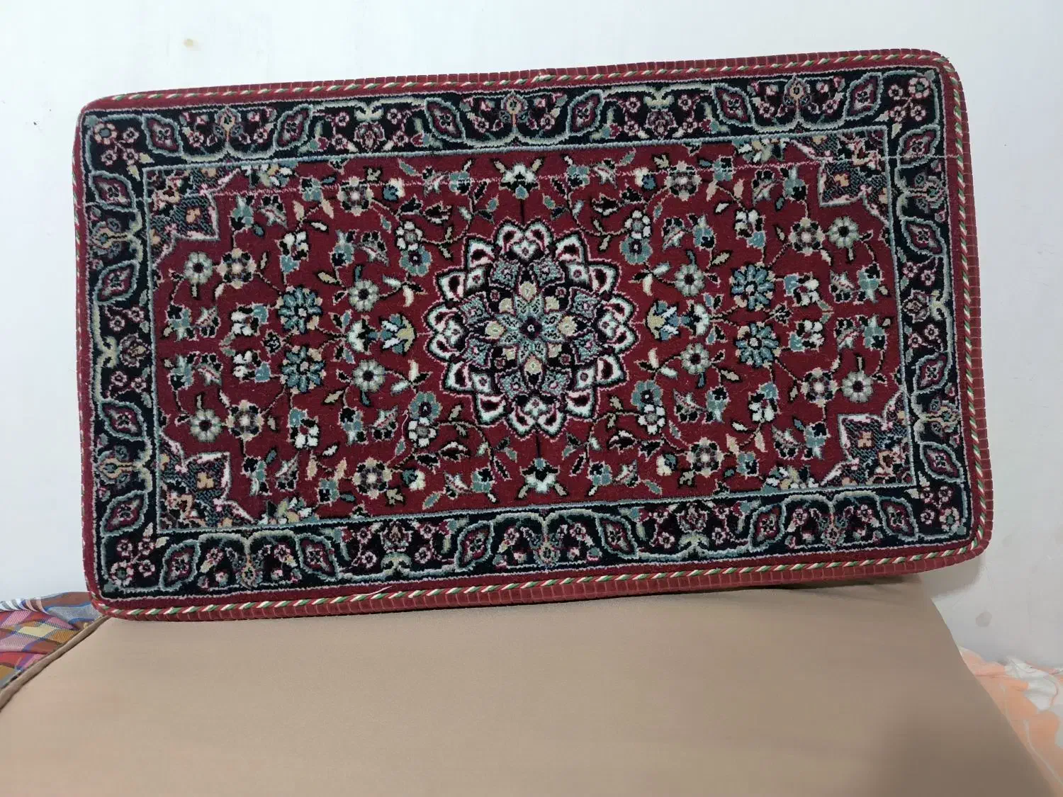 پشتی نو نو|پشتی|کرمان, |دیوار