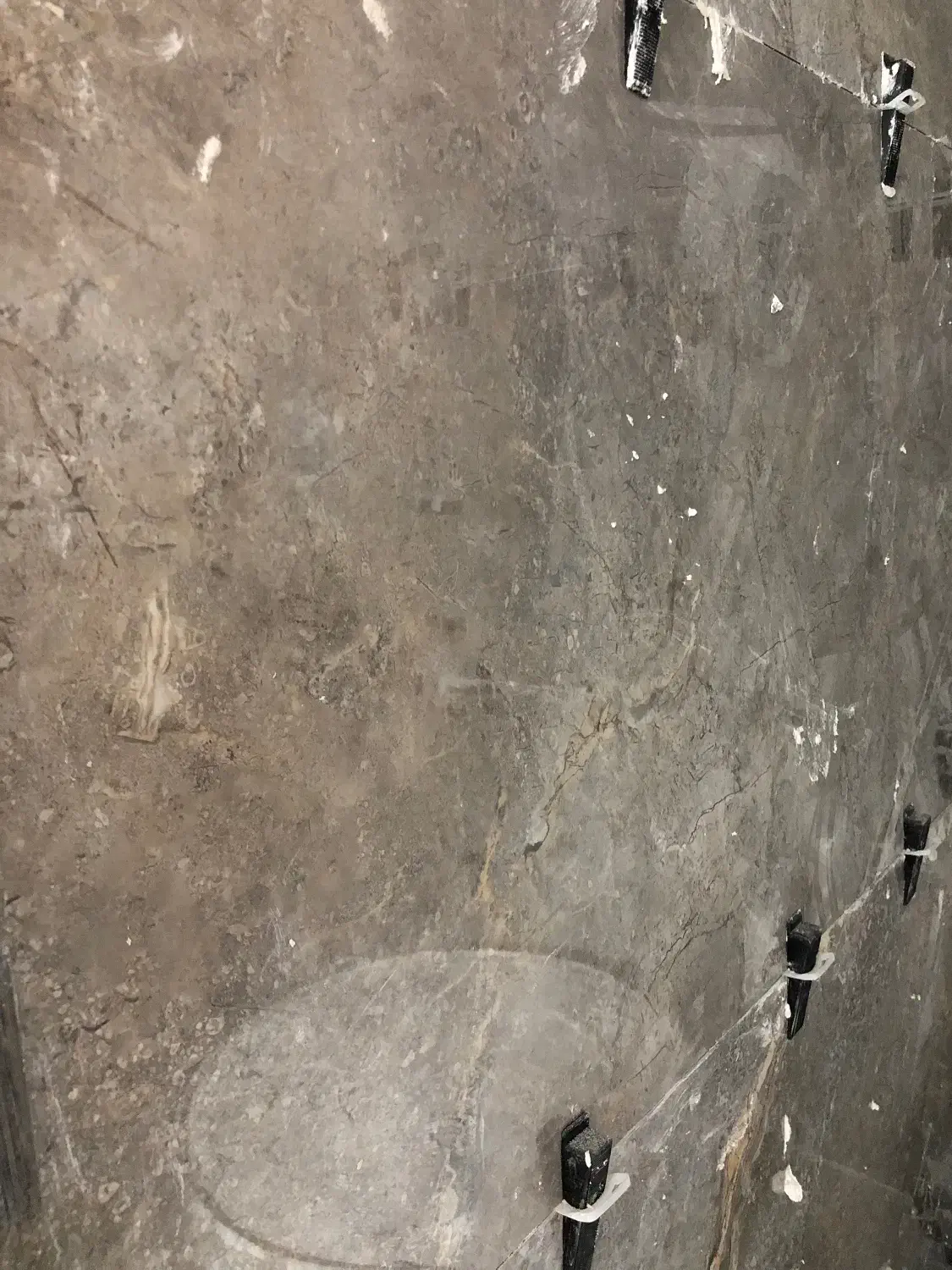 کاشی سرامیک کار/دیوارچین/گچ کار/پله|خدمات پیشه و مهارت|بم, |دیوار