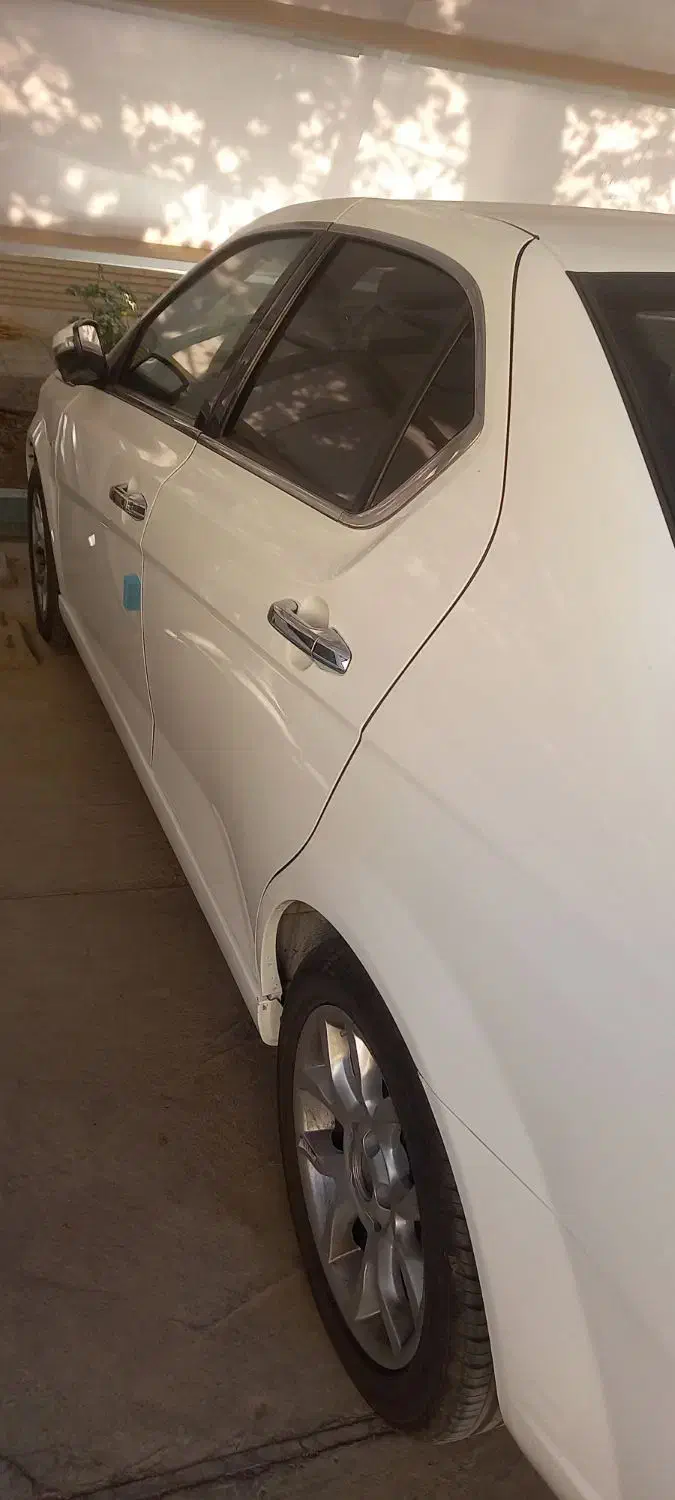 دنا پلاس ۶ سرعته|خودرو سواری و وانت|قم, سید معصوم|دیوار