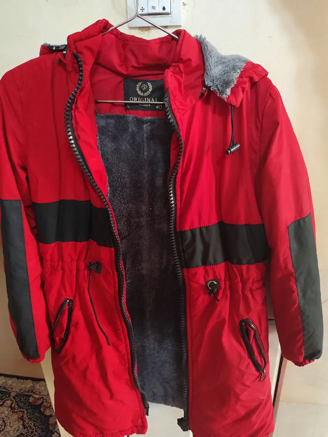 کاپشن|کفش و لباس بچه|نجف‌آباد, گلدشت|دیوار