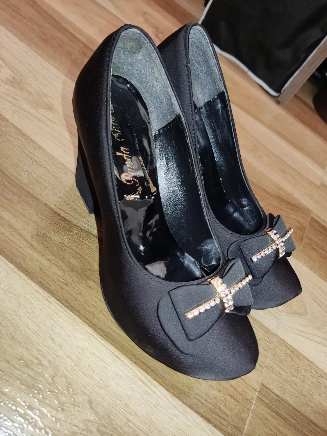 کفش مجلسی زنانه|کیف، کفش، کمربند|لاهیجان, بازکیاگوراب|دیوار