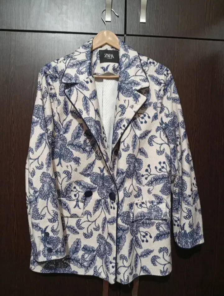 پالتو و مانتو|لباس|شاهینشهر, مخابرات (شهید بهشتی)|دیوار