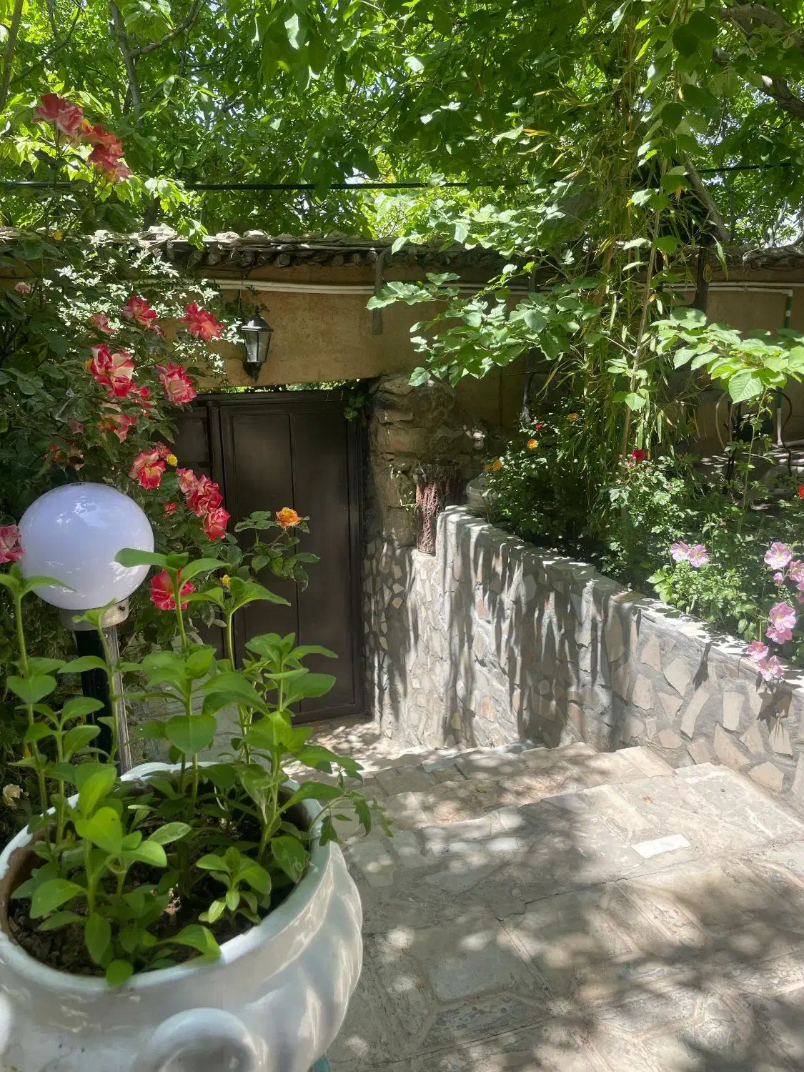 اقامتگاه بوم گردی سپیدان|اجارهٔ کوتاهمدت ویلا و باغ|سپیدان, |دیوار