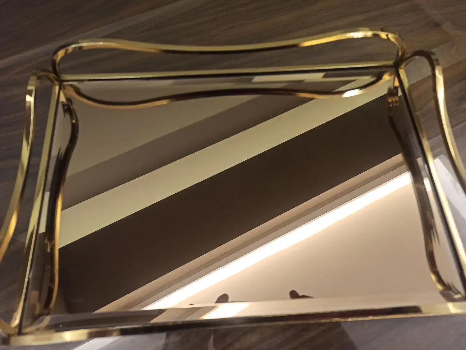 سینی اینه ای طلایی همراه جعبه جا حبوبات|ظروف نگهدارنده، پلاستیکی، یک‌بارمصرف|مشهد, امیریه|دیوار