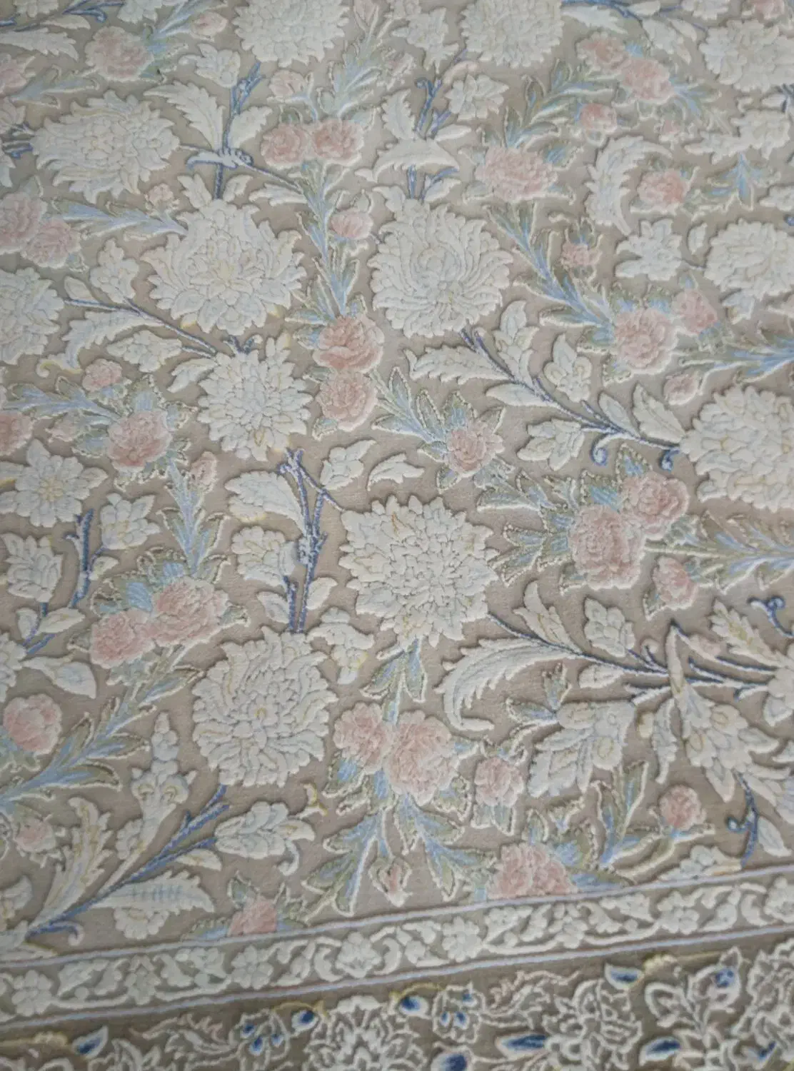 دو فرش 12متری 1500شانە گل برجستە|فرش|بوکان, |دیوار