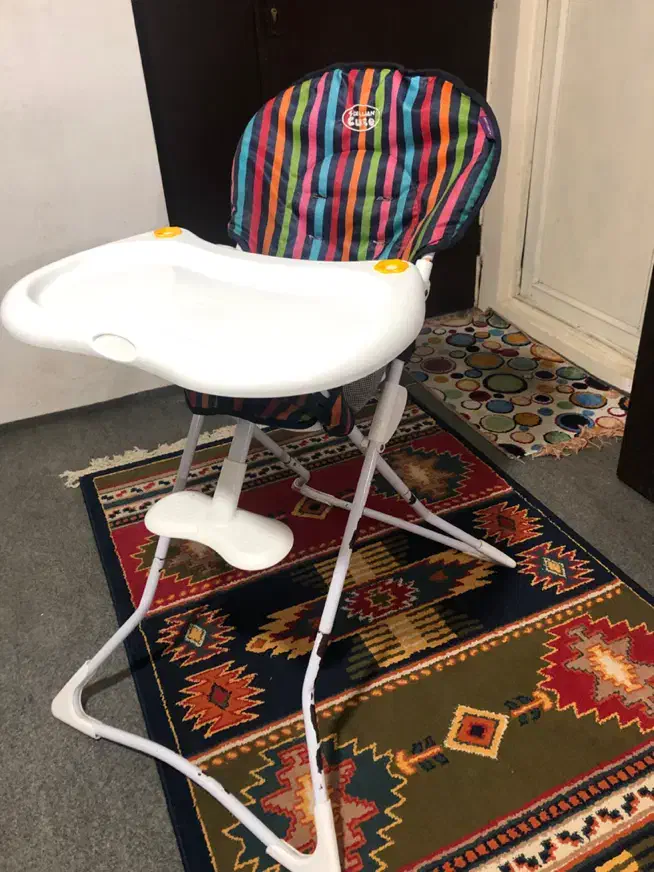 صندلی غذای کودک|تخت و صندلی بچه|قائم‌شهر, |دیوار