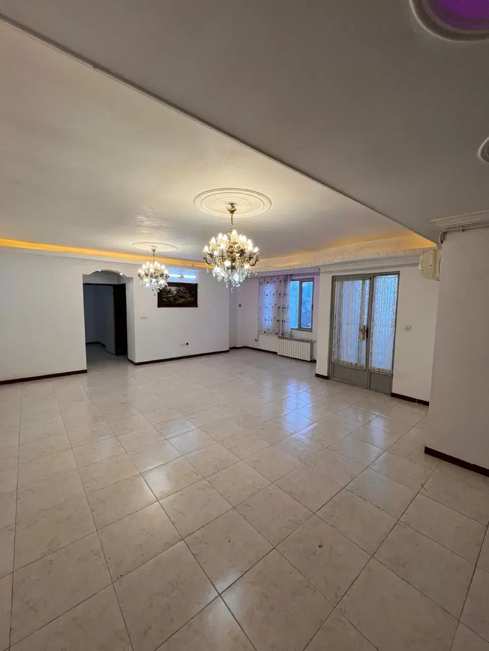 فروش واحد ۱۰۰ متری / ۲ خواب / تک واحدی|فروش آپارتمان|بروجرد, |دیوار