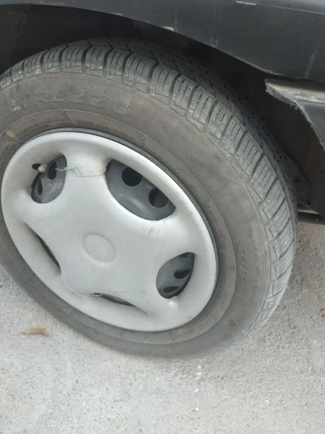 پی کی|خودرو سواری و وانت|بروجن, |دیوار