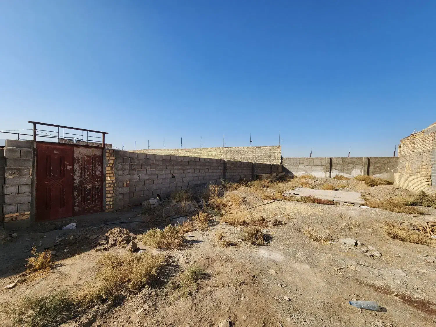 زمین فروشی سنددار|فروش زمین و ملک کلنگی|کاشان, دشت لتحر|دیوار