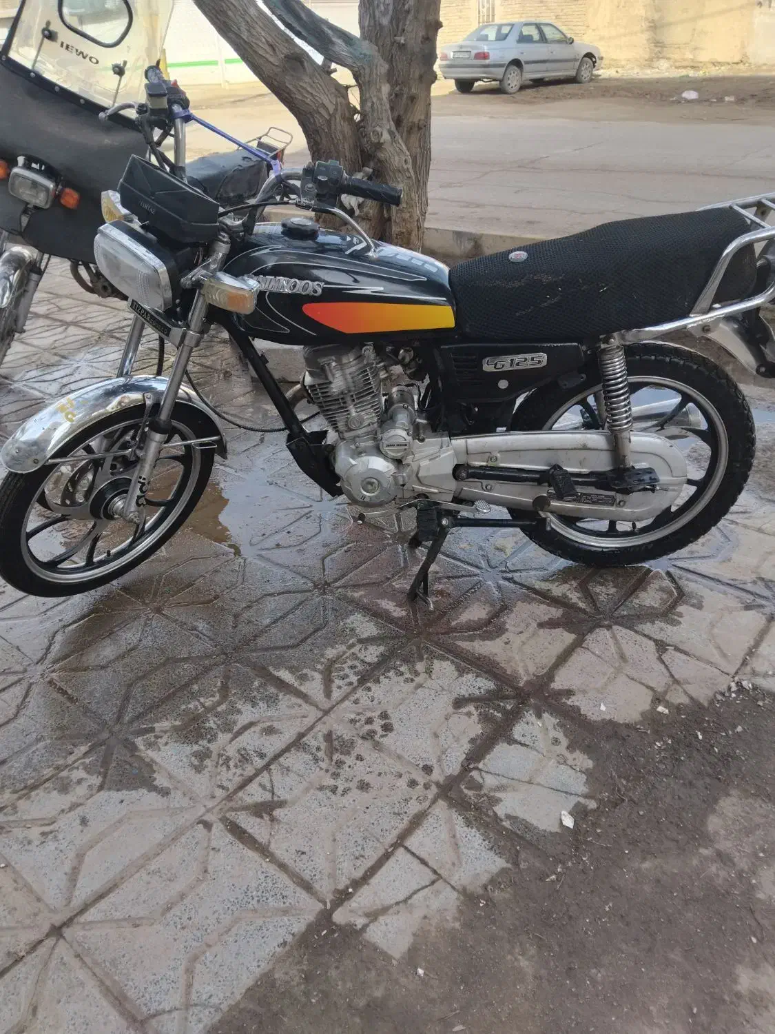 موتور|موتورسیکلت|تربت جام, بوستان وحدت|دیوار