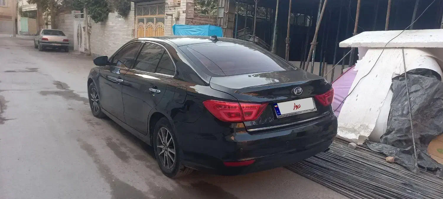 لیفان ۸۲۰|خودرو سواری و وانت|خرم‌آباد, |دیوار