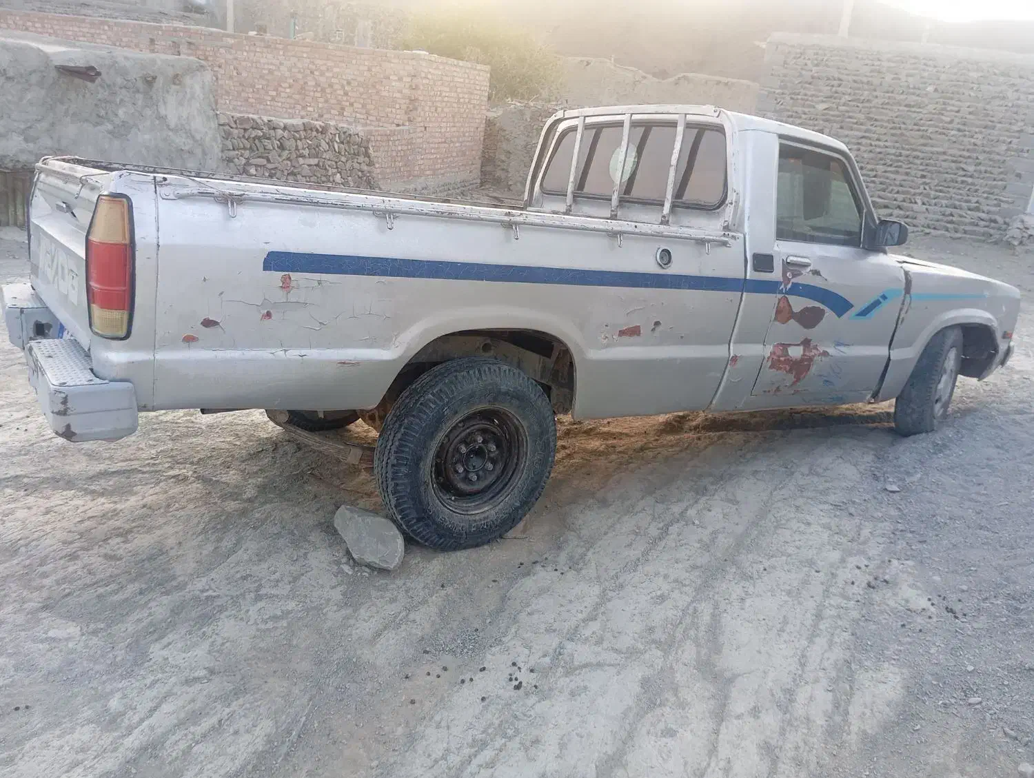 مزدا مدل ۱۶۰۰|خودرو سواری و وانت|ایرانشهر, |دیوار