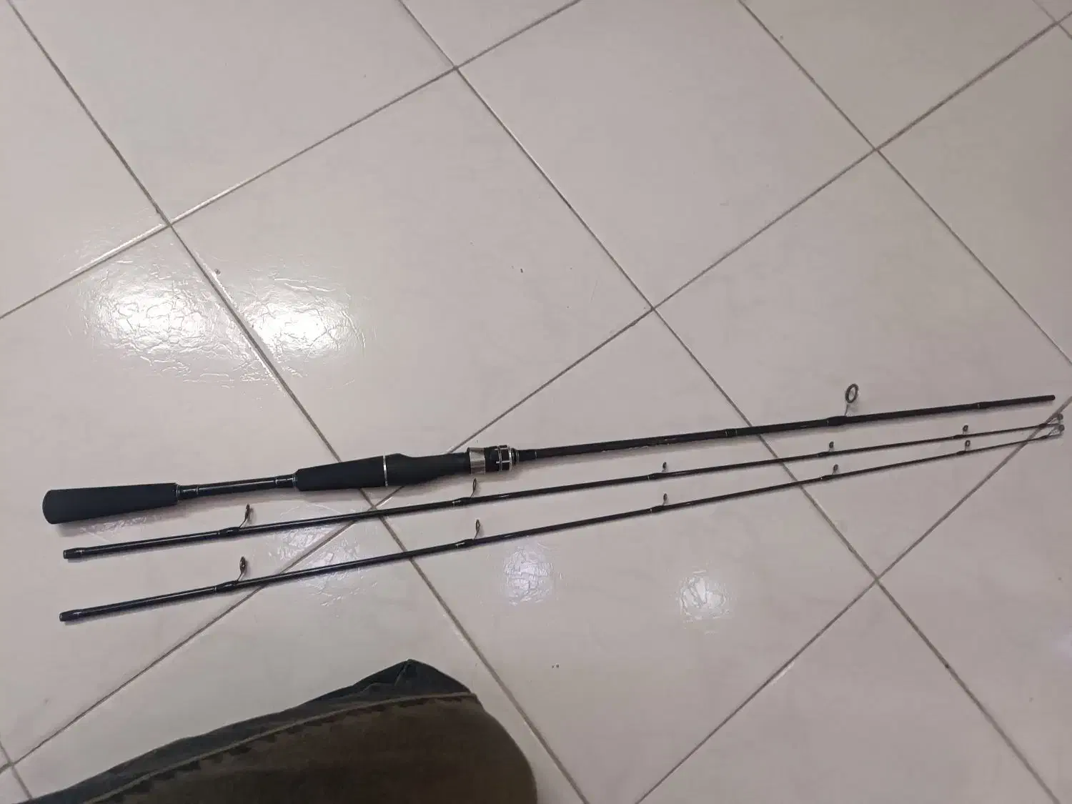 چوب ماهیگیری قزلی دو تیکه|ماهیگیری|اصفهان, مرداویج|دیوار