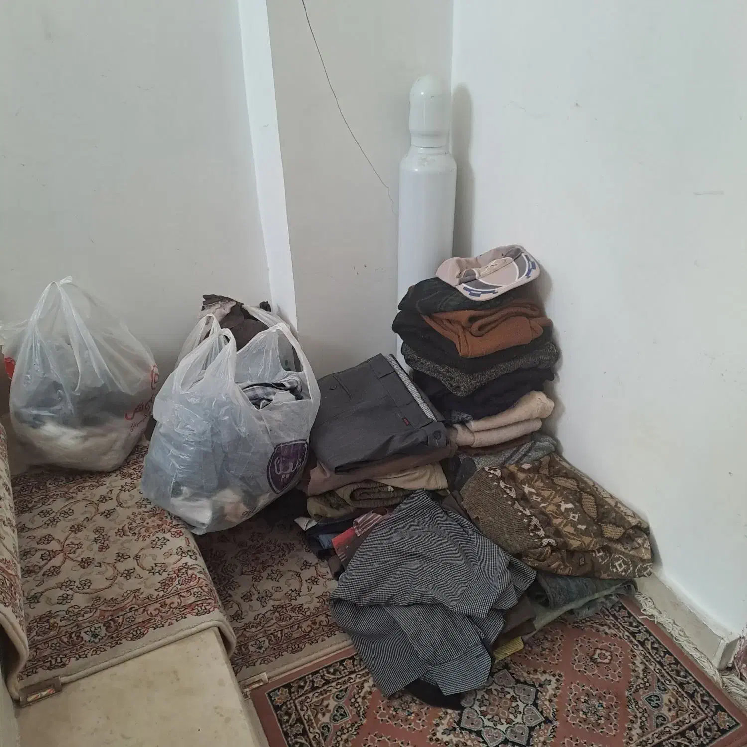 لباس پشمی پیراهن بلوز شلوار پالتو کاپشن فرش جلیقه|لباس|ارومیه, |دیوار