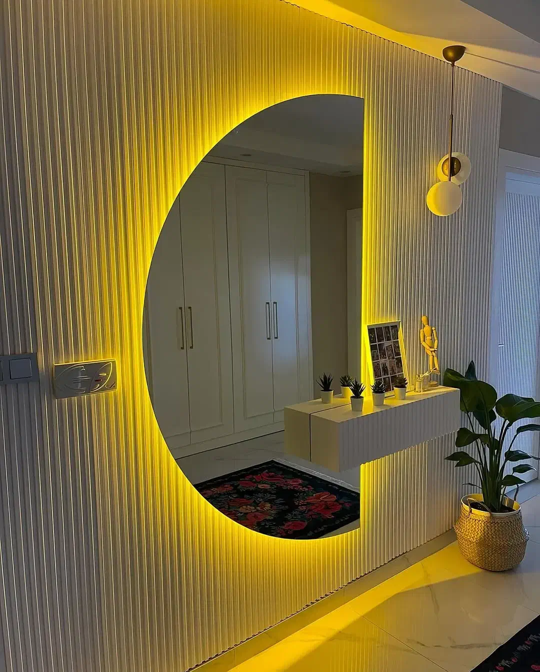 منشی خانم جهت فروشندگی دکوری جات|استخدام بازاریابی و فروش|مسجد سلیمان, |دیوار