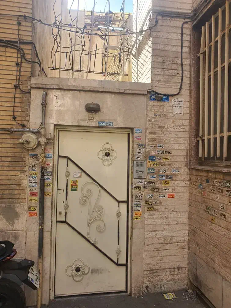 ۸۷ متر/پاستور،آژیده/دربستی/حیاط دار