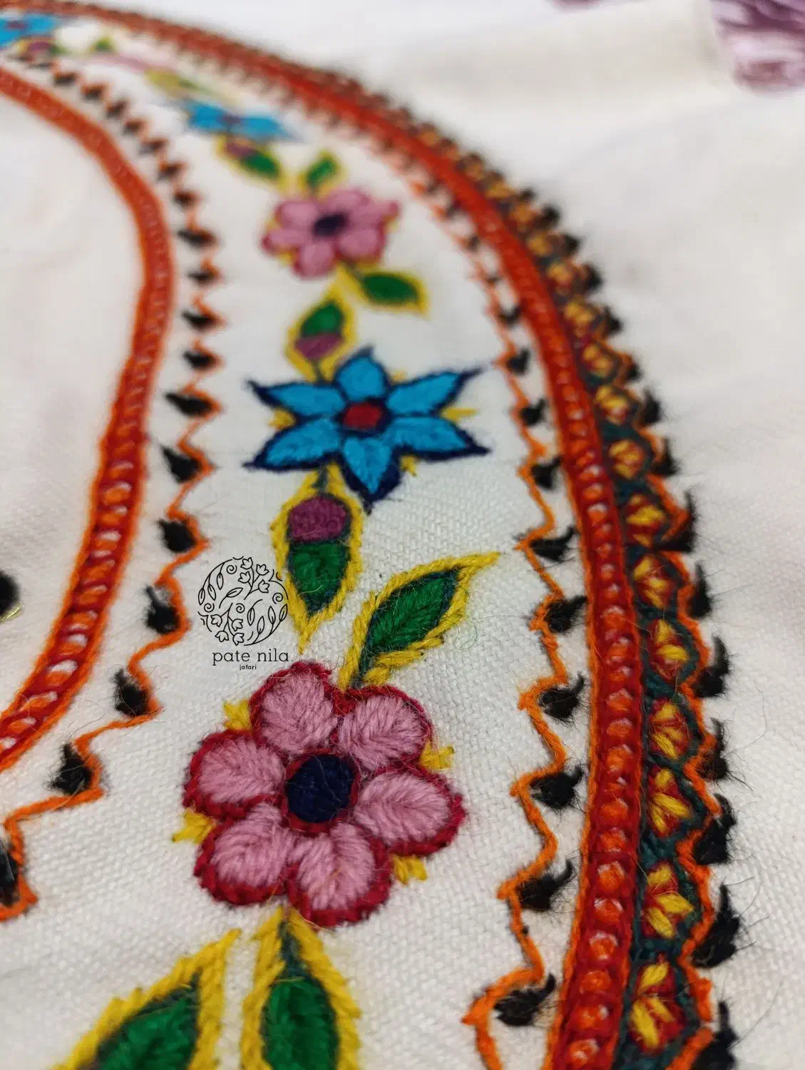 دوزنده پته نگینی و سنتی|صنایع دستی و سایر لوازم تزئینی|کرمان, |دیوار