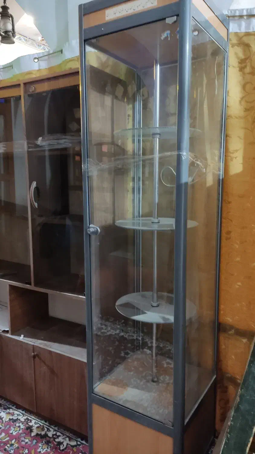 ویترین تمام شیشه ای ایستاده|بوفه، ویترین، کنسول|بوشهر, |دیوار