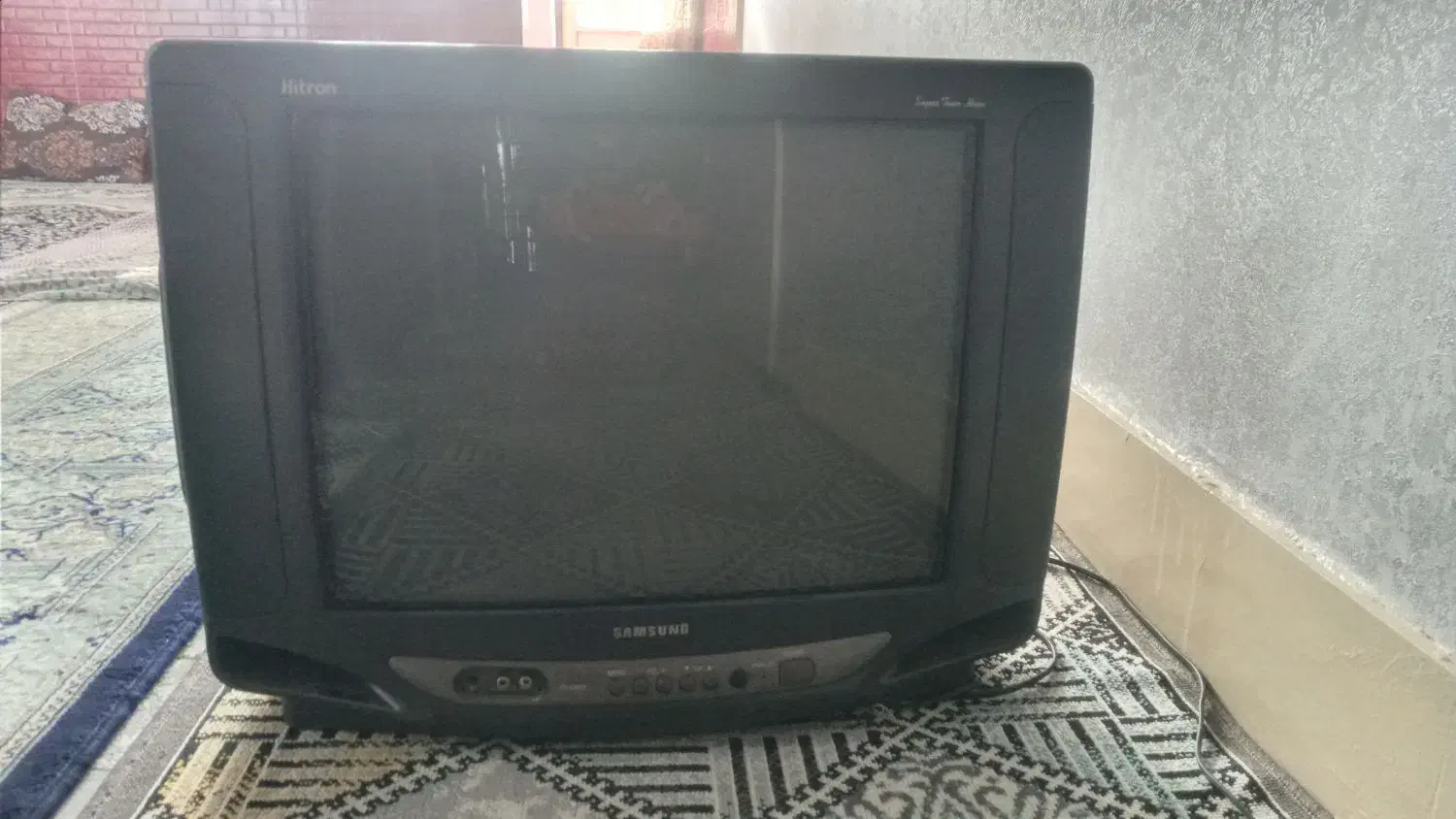 تلویزیون ۲۱ اینچ سامسونگ سالم در حد نو|تلویزیون و پروژکتور|بروجرد, |دیوار