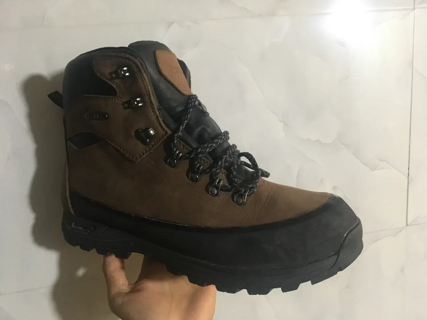 کفش کوهنوردی اورجینال|کیف، کفش، کمربند|تهران, آشتیانی|دیوار