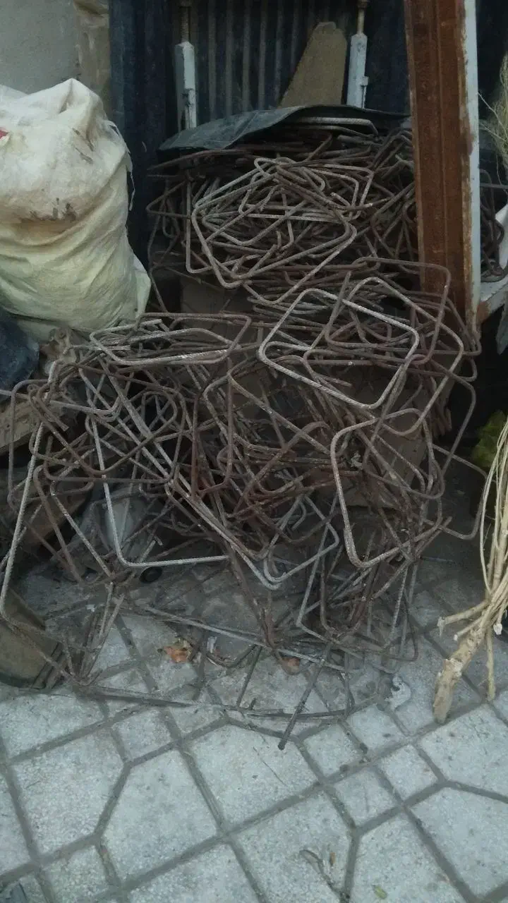 تعدادی خاموت از ساختمان سازیم اضافه اومده|خدمات پیشه و مهارت|سبزوار, زینبیه|دیوار