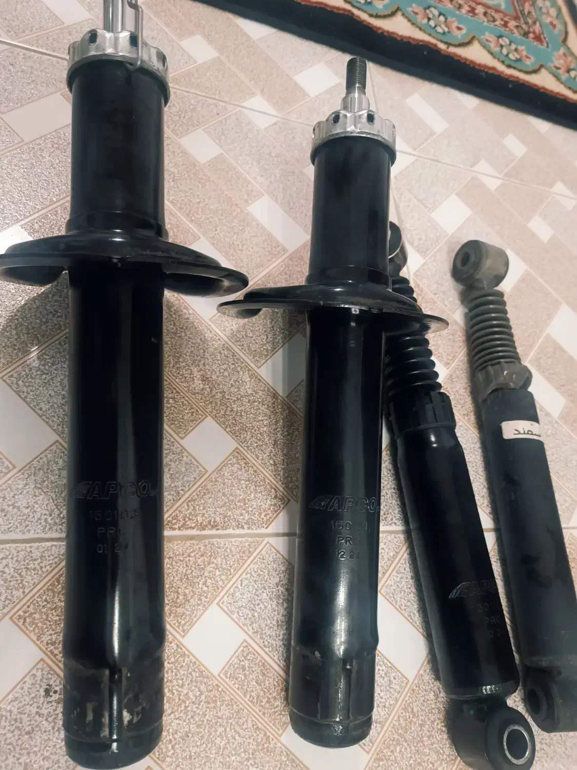 کمک فنر گازی روغنی دنا درحد نو برند آپکو|قطعات یدکی و لوازم جانبی|رشت, یخسازی|دیوار