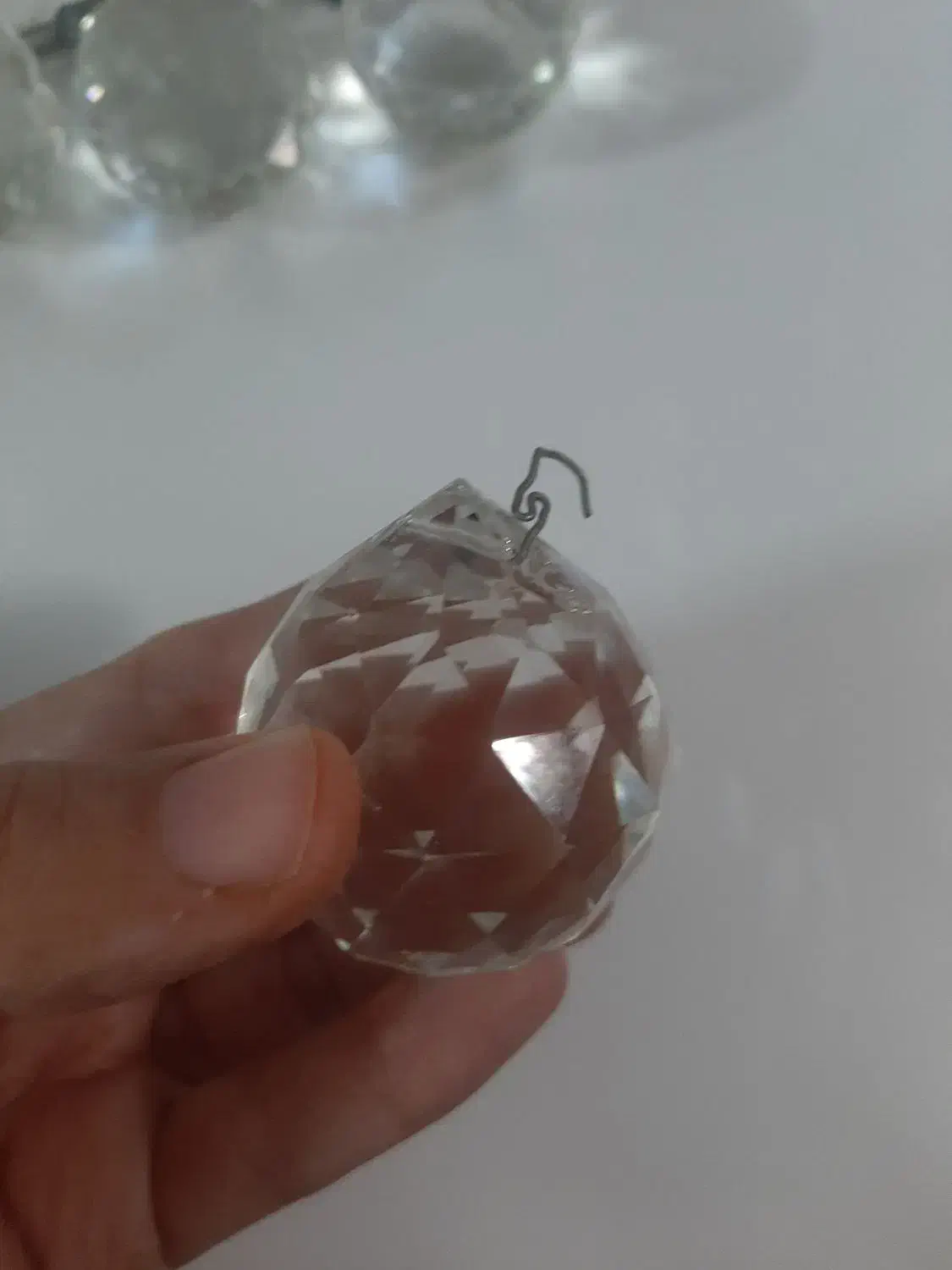 گوی لوستر|لوستر و چراغ آویز|قم, دروازه ری|دیوار