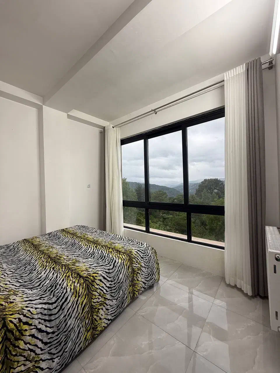 کلبه چوبی با ویو جنگلی در منطقه لفور|اجارهٔ کوتاهمدت ویلا و باغ|آلاشت, |دیوار