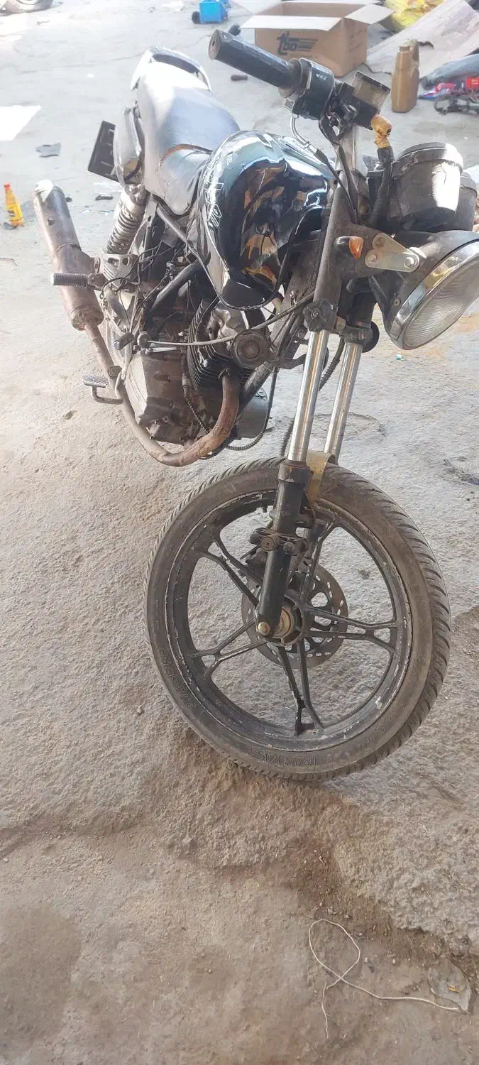 موتورسیکلت شباب ۱۸۰ ودوچرخه ۲۶ دنده ای|موتورسیکلت|زرقان, |دیوار