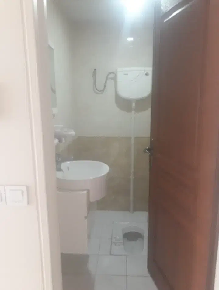 پایین یوسف آباد ۸۱ متر ، ۲ خواب ، نور و نقشه