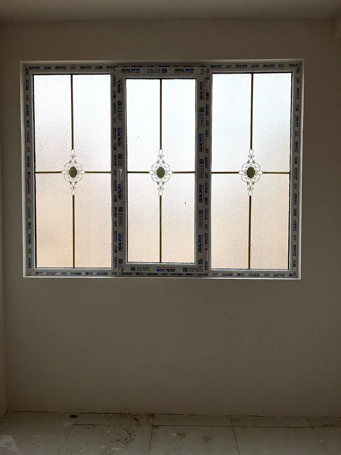 درب و پنجره دوجداره یو پی وی سی|خدمات پیشه و مهارت|قم, سید معصوم|دیوار