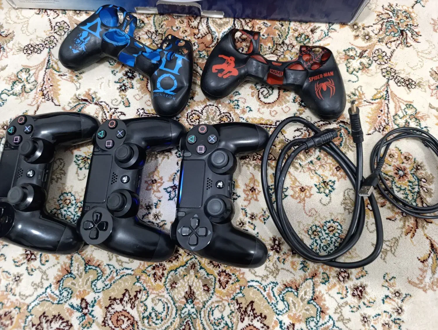 ps4 فت کپی خور 500 گیگ بسیار تمیز|کنسول، بازی ویدئویی و آنلاین|شیراز, معالی‌آباد|دیوار